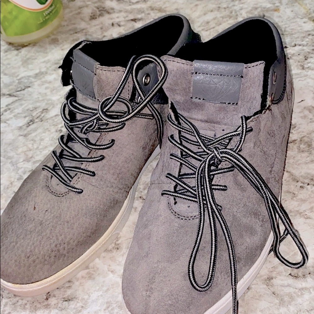 DIAMOND SUPPLY SHOES